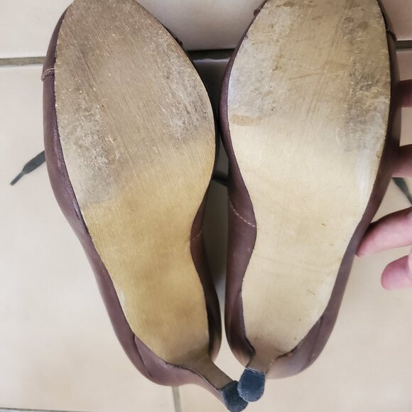 Restricted Brown Leather Lace-Up Oxford Heels – Size 9 - Picture 13 of 16